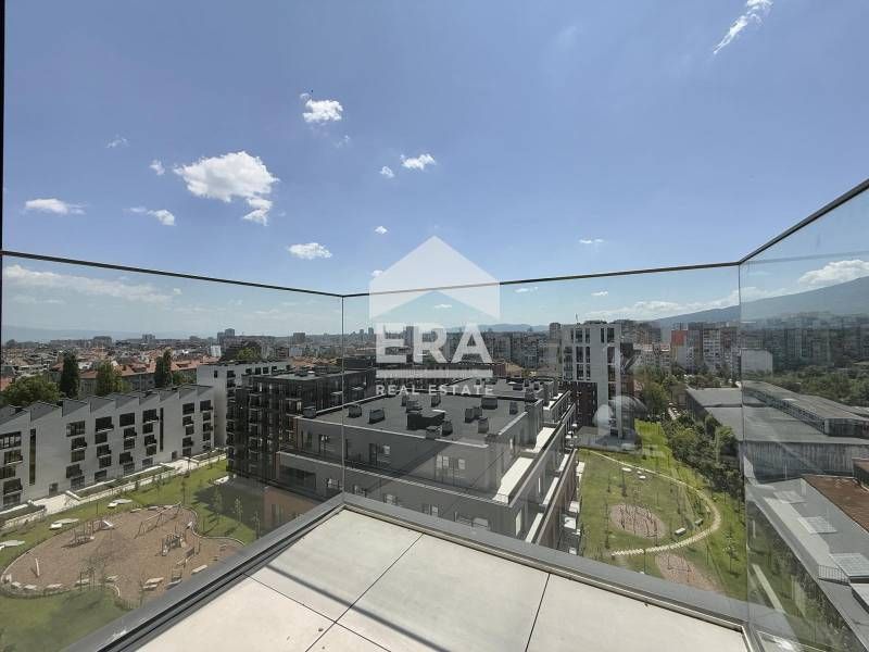 Продава се Тристаен апартамент в София, Красно село - 150 кв.м за 2867 €/кв.м - Снимка #8