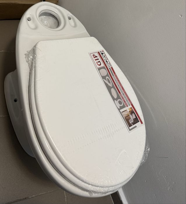 Продам унитаз новый