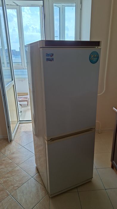 Отдам бесплатно холодильник