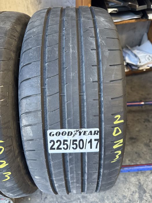225/50/17 Good Year RSC 2023