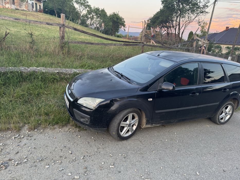 Vând Ford Focus