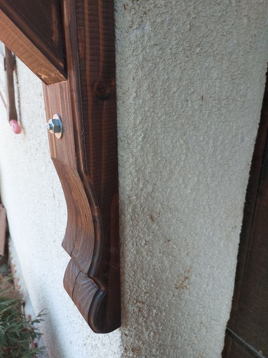 Дървени капители и конзоли за беседки и навеси