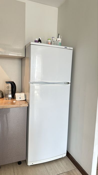 Холодильник в хорошем состоянии