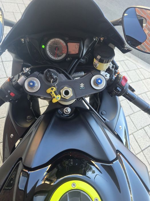 Suzuki gsxr k8 750