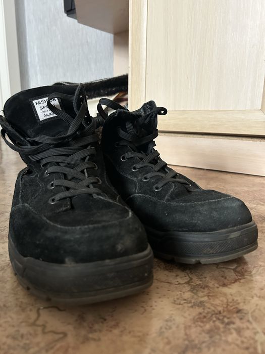 Продам мужскую обувь