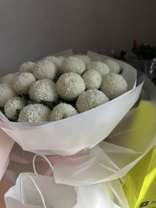 Продам букет цветков