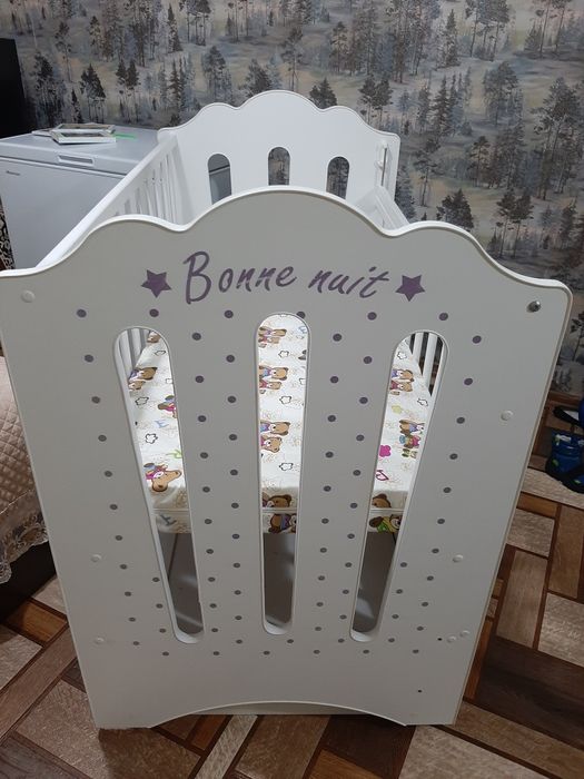 Детская кроватка