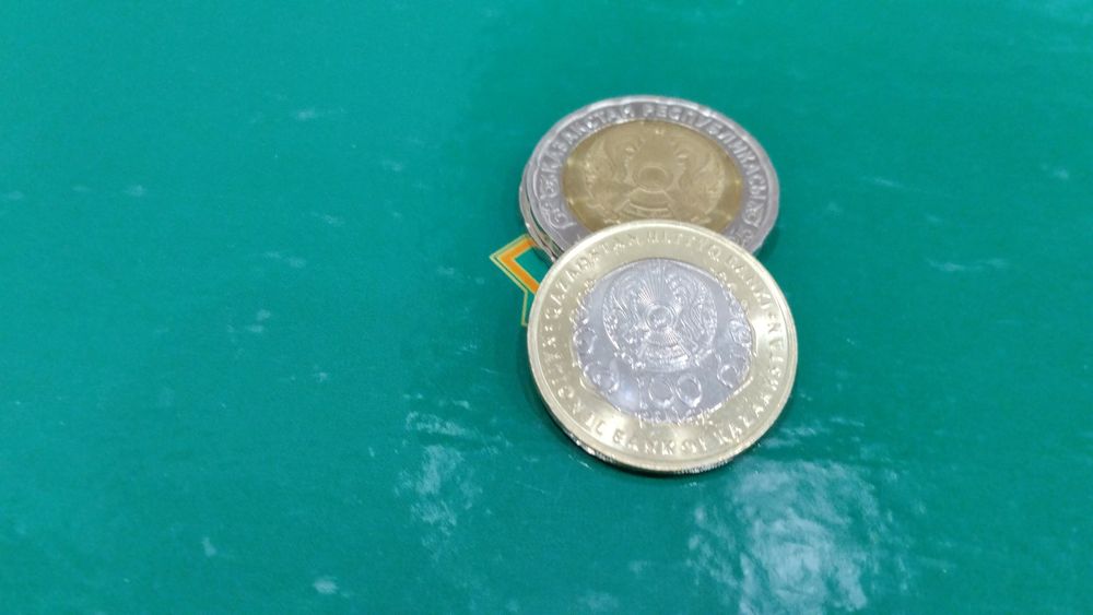 Монета 100 тенге Юбилейная