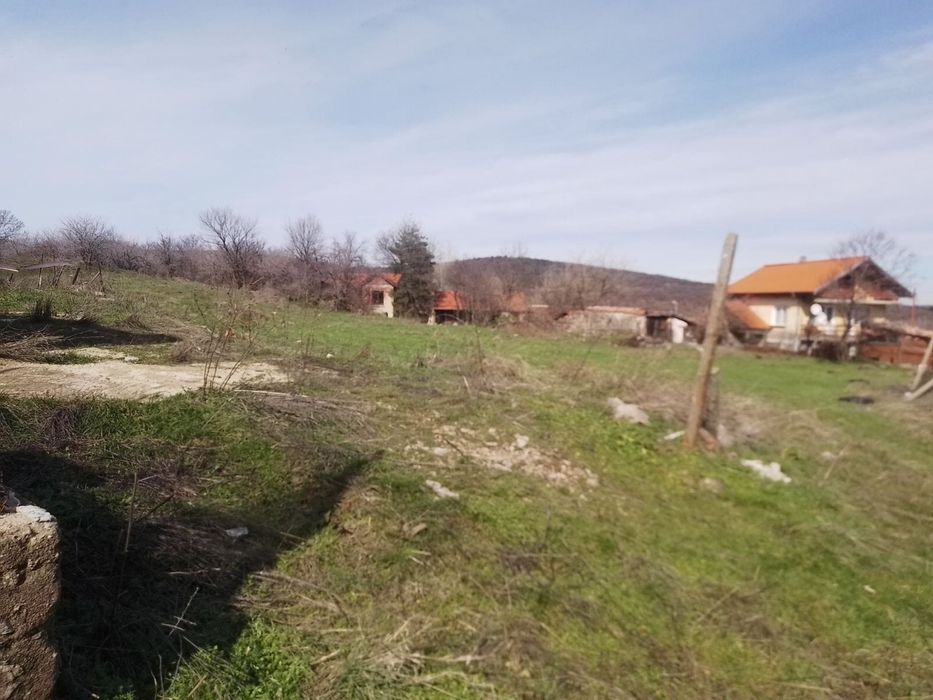 Парцел в с. Долно Брястово