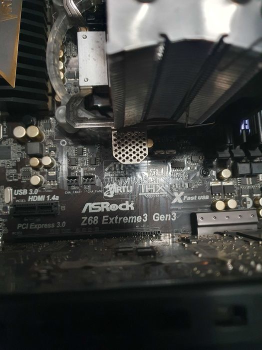 Desktop complet cu windows 10