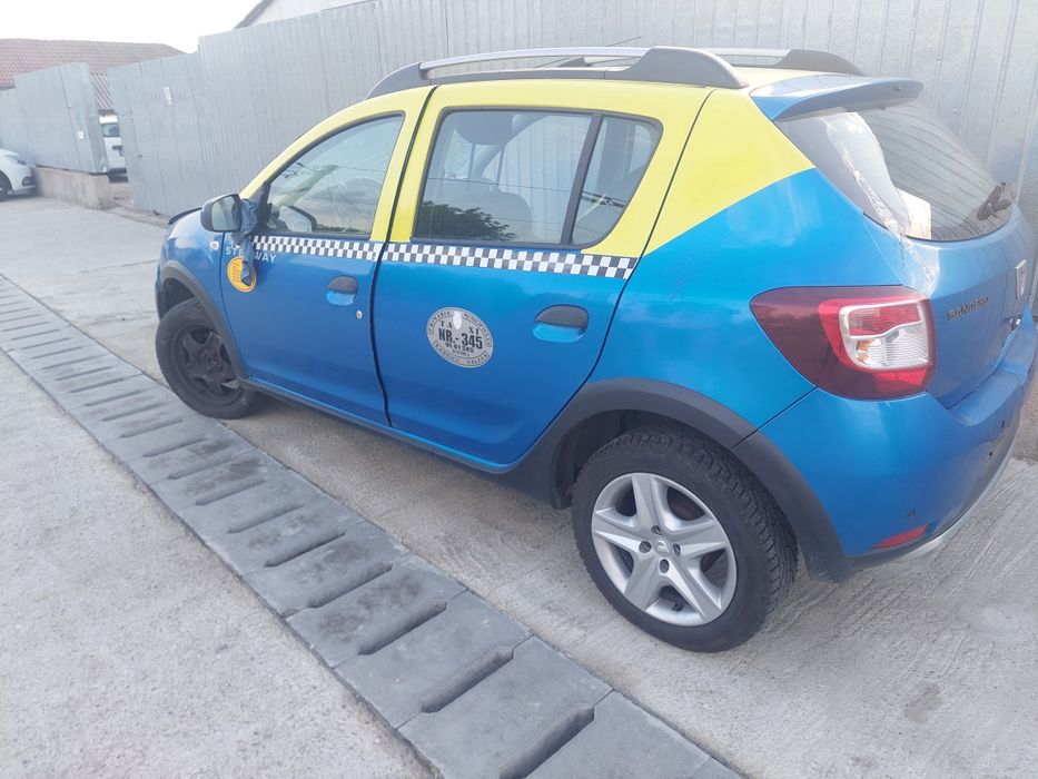 Dezmembrari Dacia piese Dacia sandero stepway 2015