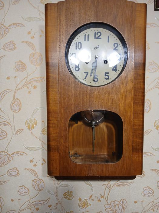 Продам настенные часы с боем