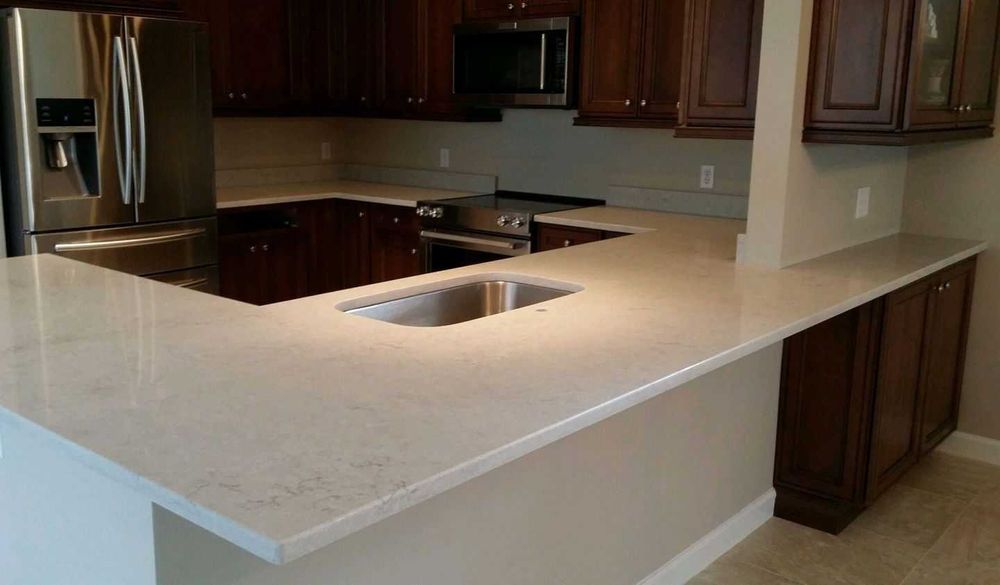 Столешница из кварцевого агломерата, акрилового искусственного камня