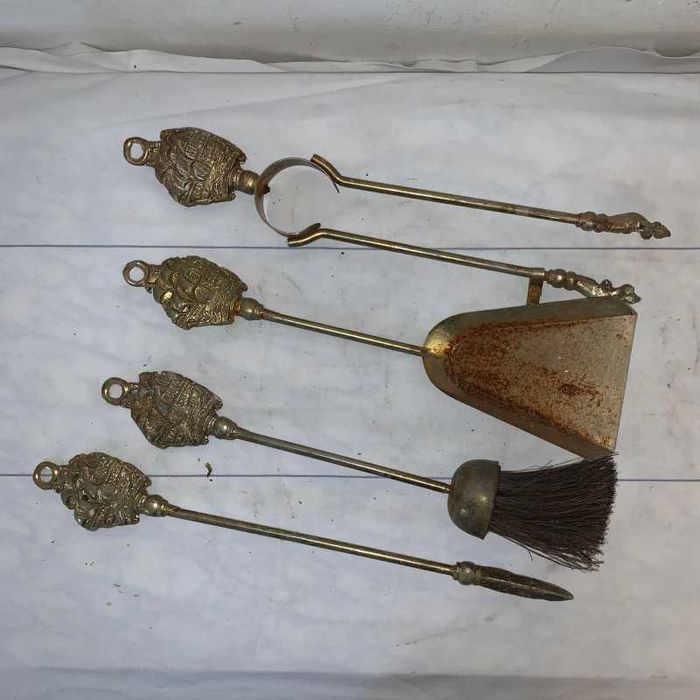 Set ustensile semineu din bronz