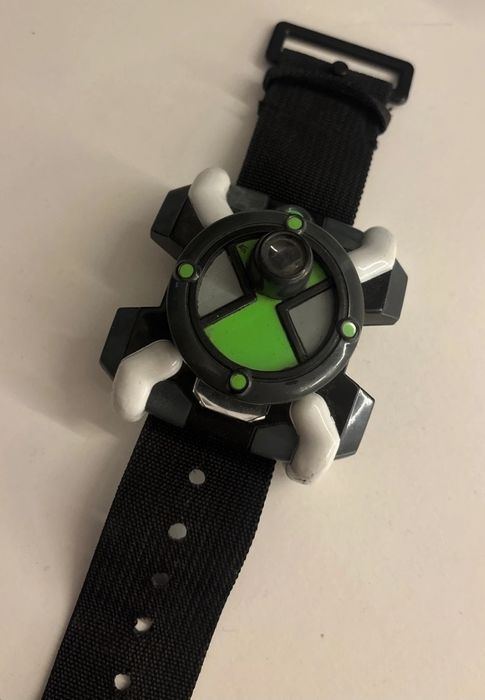 Ben 10 Omnitrix Alien Viewer Watch Toy by Bandai (2006)