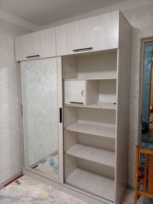 Oshxona yotoqxona va boshqa mebellar