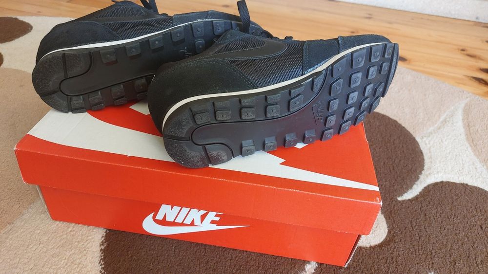 Маратонки NIKE MD RUNNER 2  # 38.5