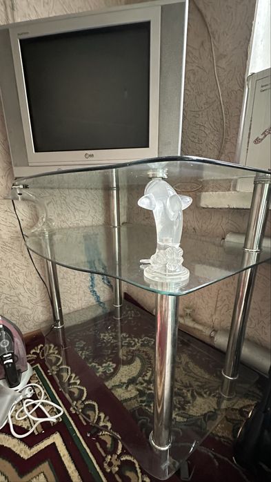 Подставка с телевизором