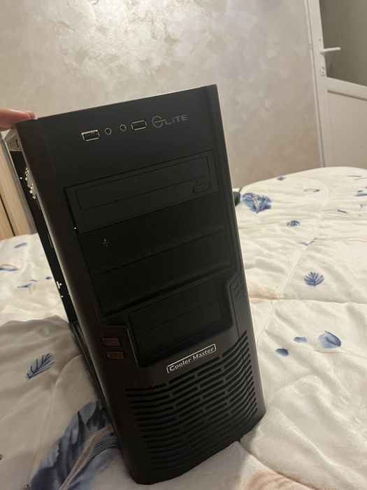 carcasa cool master Atx , matx