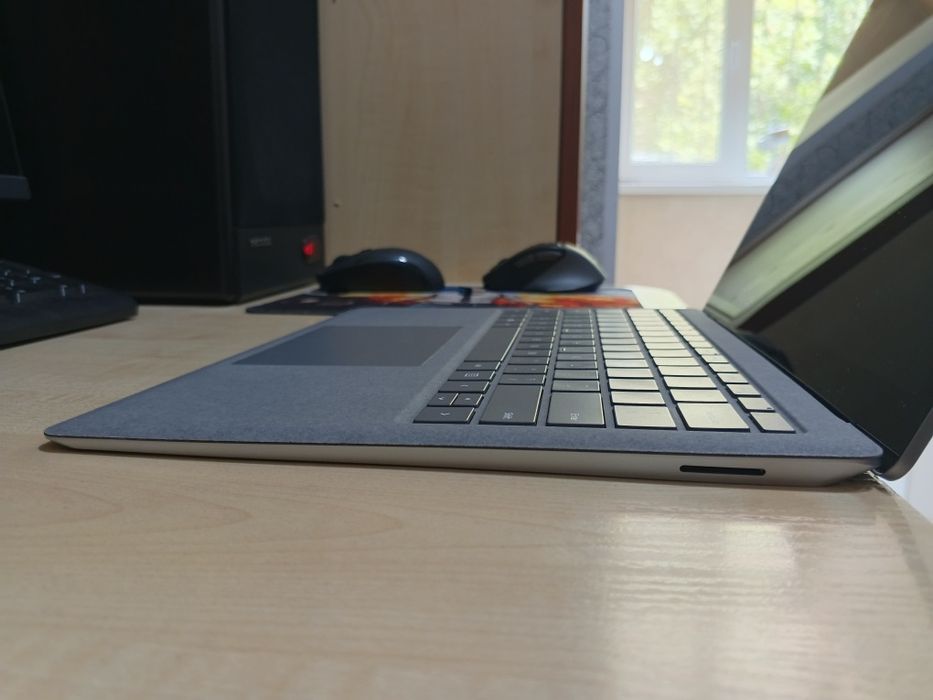 Microsoft Surface 4 13,5" Touch 2K/RYZEN 5 4680U/8GB LPDDR4/256GB NVMe
