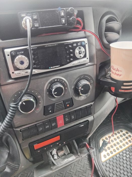 Iveco 3,5 t cu Ac
