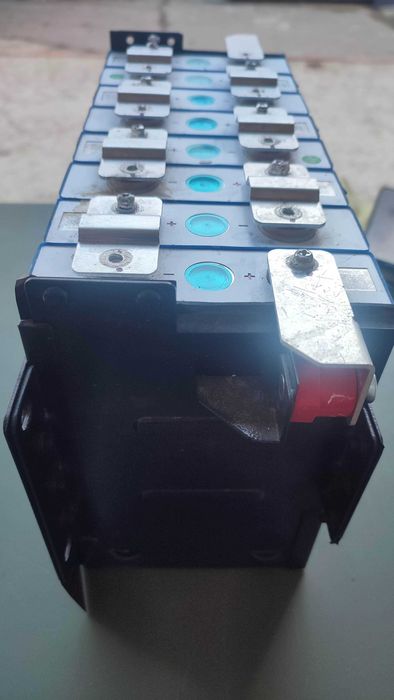 baterie stocare solara LiFePo4 8 celule 24v 100ah, 2.56kwh factura