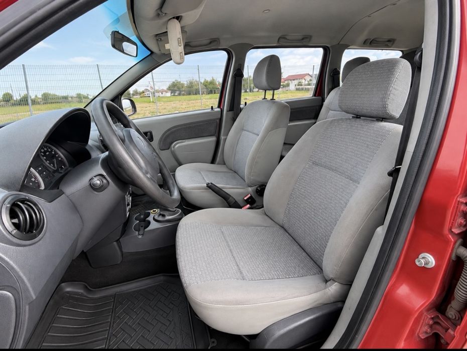 Dacia Logan Mcv 7locuri 1.5dci 86cp