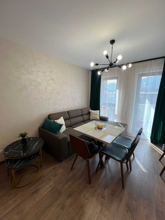 Двустаен имот в кв.Малинова долина