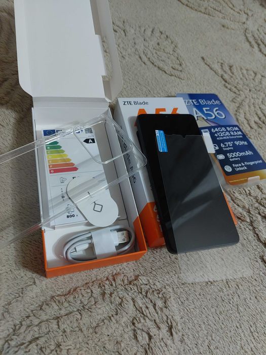 Смартфон чисто нов