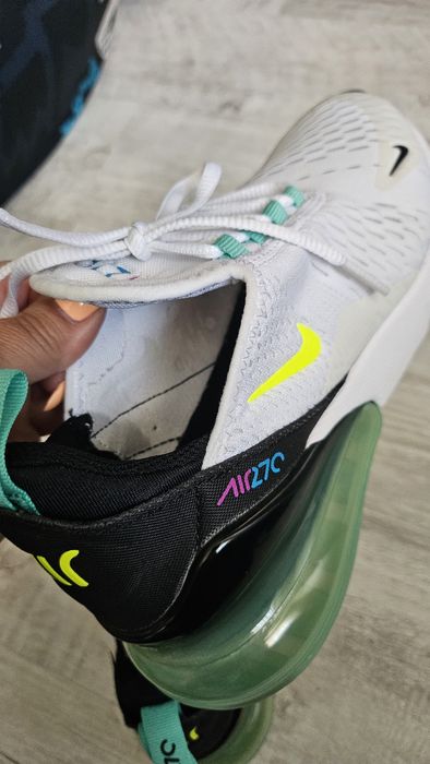 Маратонки Nike Air Max 270