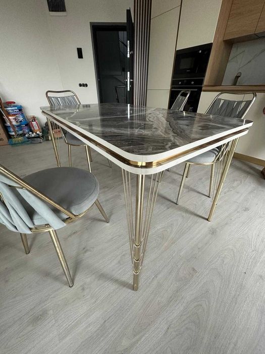 Masa dinning cu 4 scaune