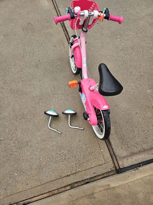 De vanzare - bicicleta fetita