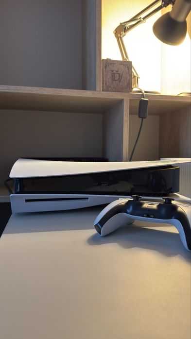 Consolă PlayStation 5 - Ediția cu disc