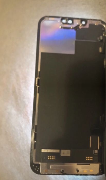 Display iphone 13 original cum se vede