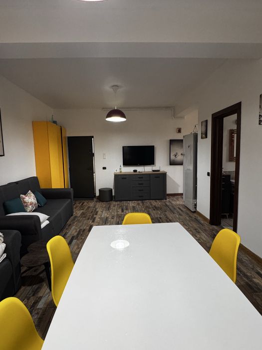 Inchiriez apartament cu 2 camere  Mamaia Nord