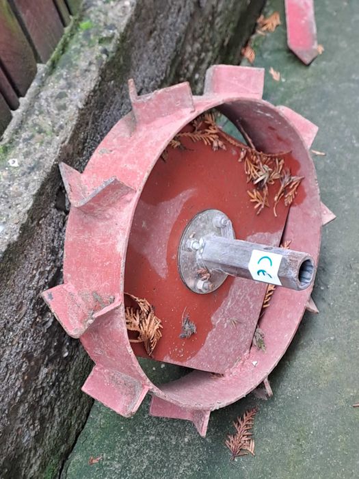 vind soba de teracota, captusita cu caramida de samota.