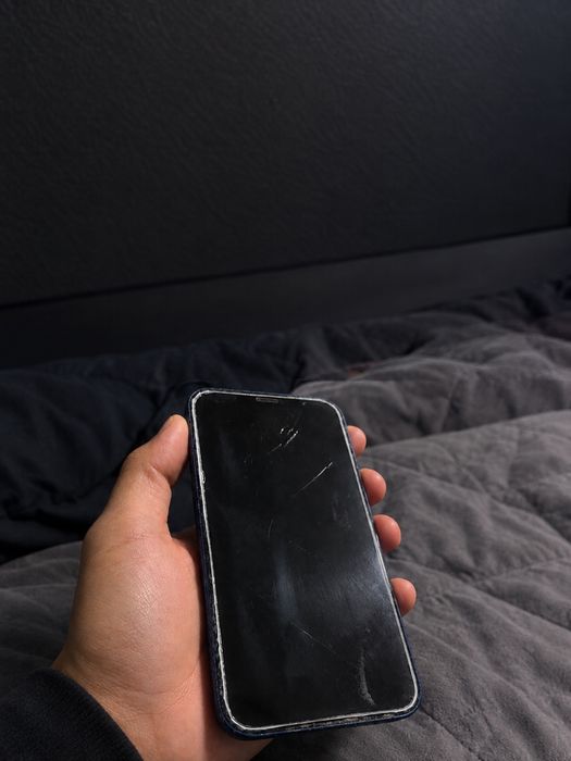 IPhone 12 в хорошом состоянии 100%/128