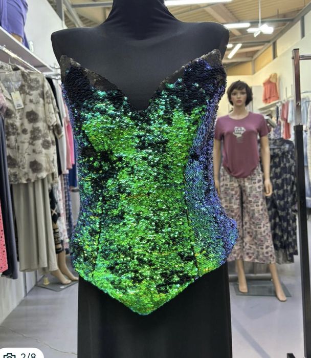 Женская платье  шикарное