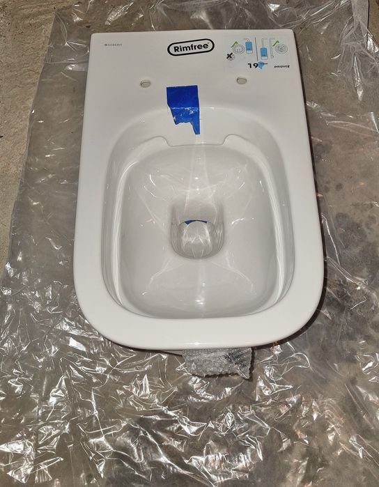 Vand Geberit Smyle Square Rimfree vas wc suspendat cu capac slim softclose