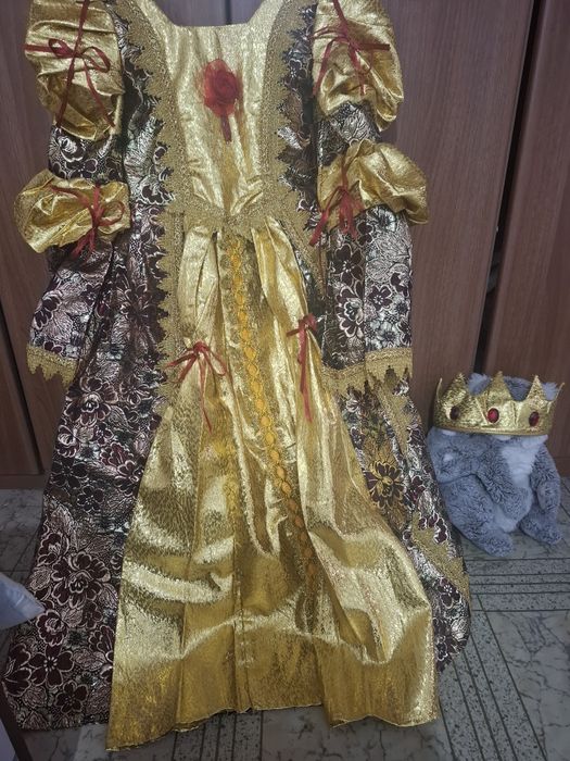 Детские костюмы для утренников девочкам