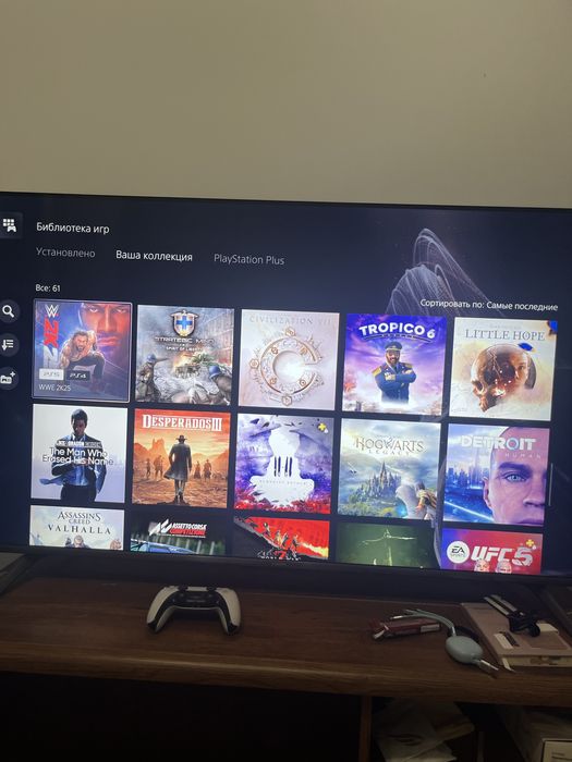 PS 5 slim, 2 джойстика