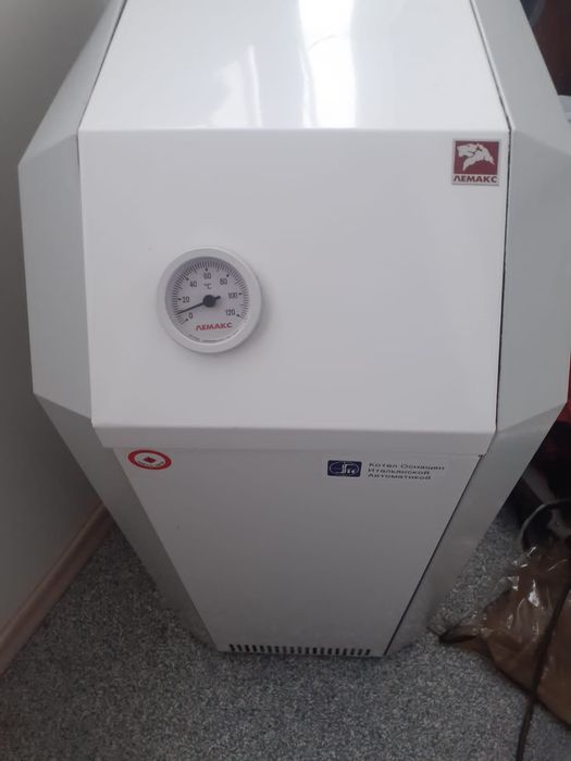 Продам Газовый котел