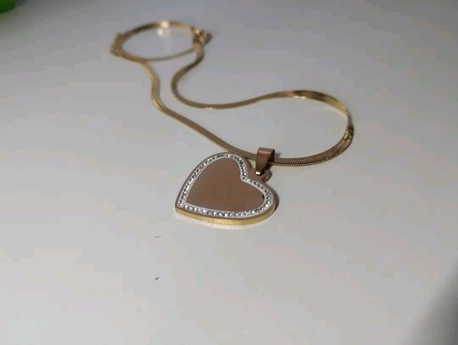 Колиета от медицинска стомана