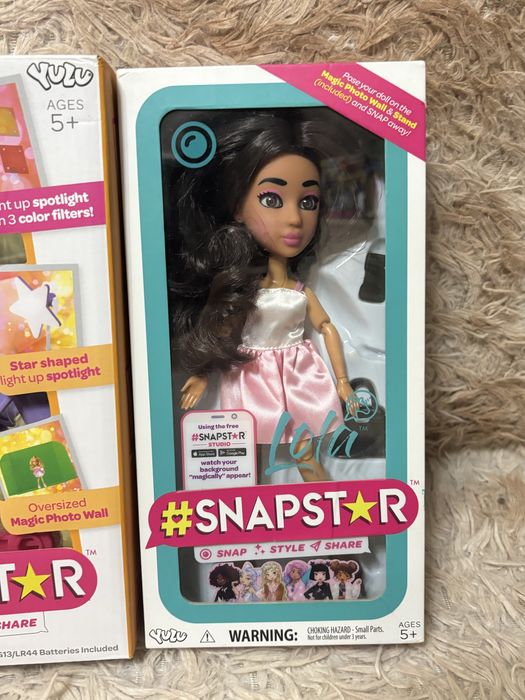 Продам кукол набор Snapstar