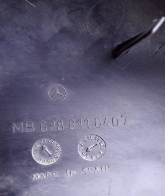 Ornament oglinda stanga   6388110407 Mercedes-Benz Vito W638