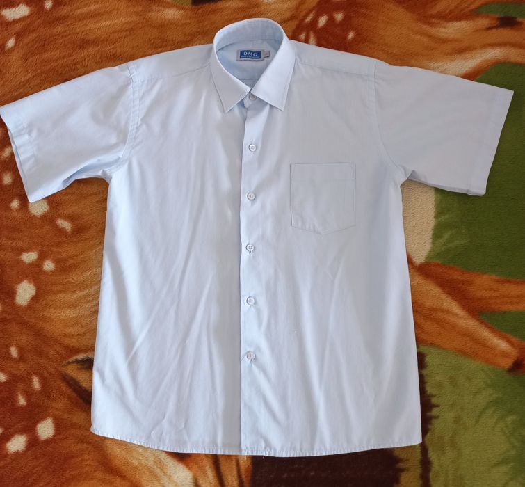 Продам рубашки 33 размер