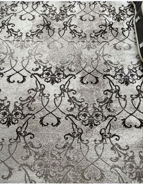 Ковер 2*3 в отличном состоянии