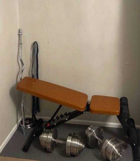 Функциональная скамья для жима