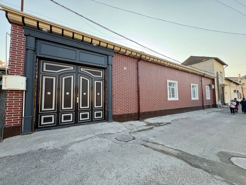 5.5 sotiqli hovli sotiladi. #a342