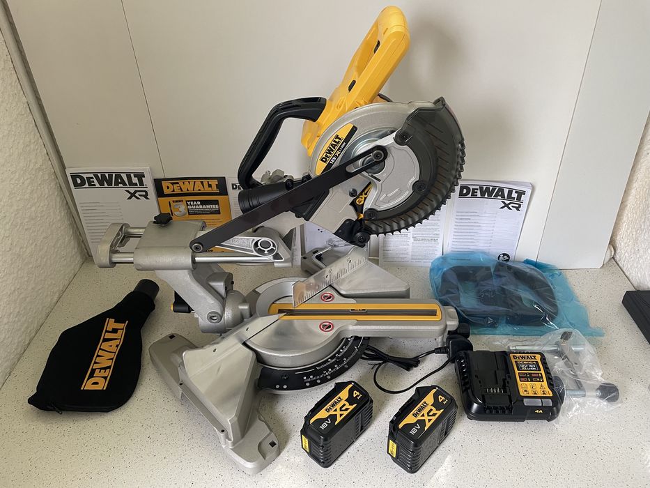 DeWALT DCS365M2-QW XR. Fierestrau Circular Stationar 18V. Set Cu 2X Baterii de 4AH + Incarcacator (Pachet Complet.) Original Nou !